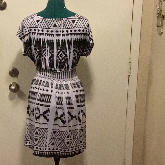 Womens subliminal print Dress short sleeves SMALL Black & White - Picture 7 of 9